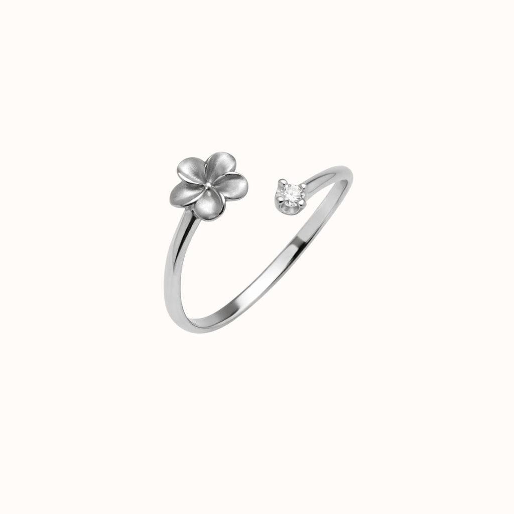 Ho’oheno Plumeria Twist Ring
