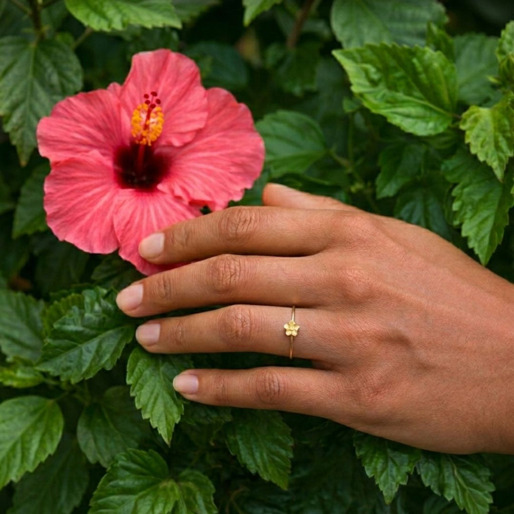 Kahiau Mini Plumeria Ring