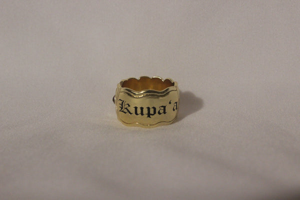 Hau'oli Heirloom Birthstone Ring - Size 6 | 18k Gold | "Kupa'a" January Stone (Garnet) (Ready to Ship)