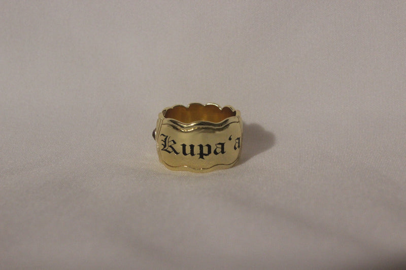 Hau'oli Heirloom Birthstone Ring - Size 6 | 18k Gold | "Kupa'a" January Stone (Garnet) (Ready to Ship)